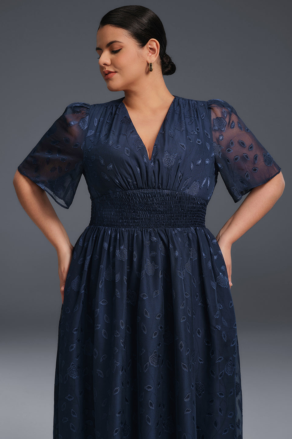 Plus size pleated maxi dress with high waist for women