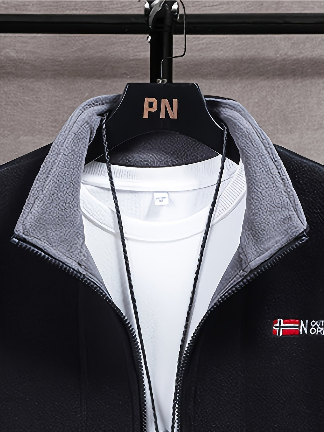 Julius Veste Polaire Outdoor Homme – Soft, Warm &amp; Light with Protective Collar