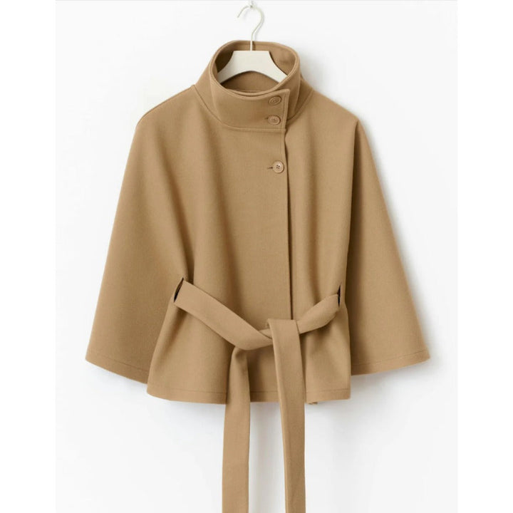 Charlotte Manteau Cape Femme – High Collar &amp; Adjustable Belt for Elegance and Winter Warmth