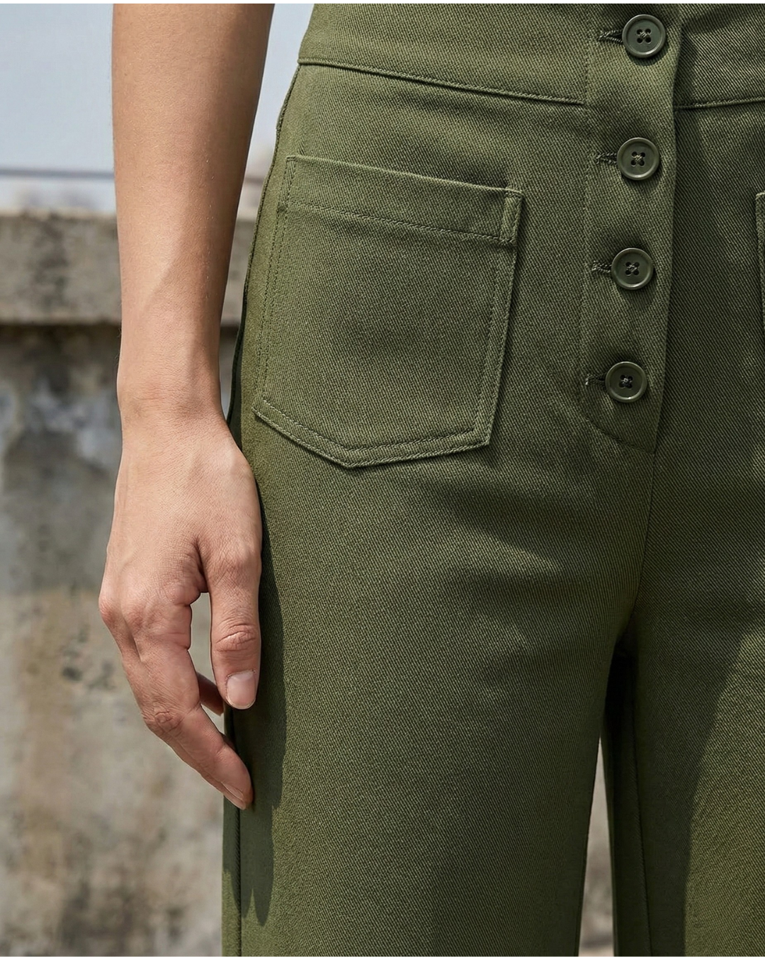 High-waist wide-leg trousers with front pockets for women