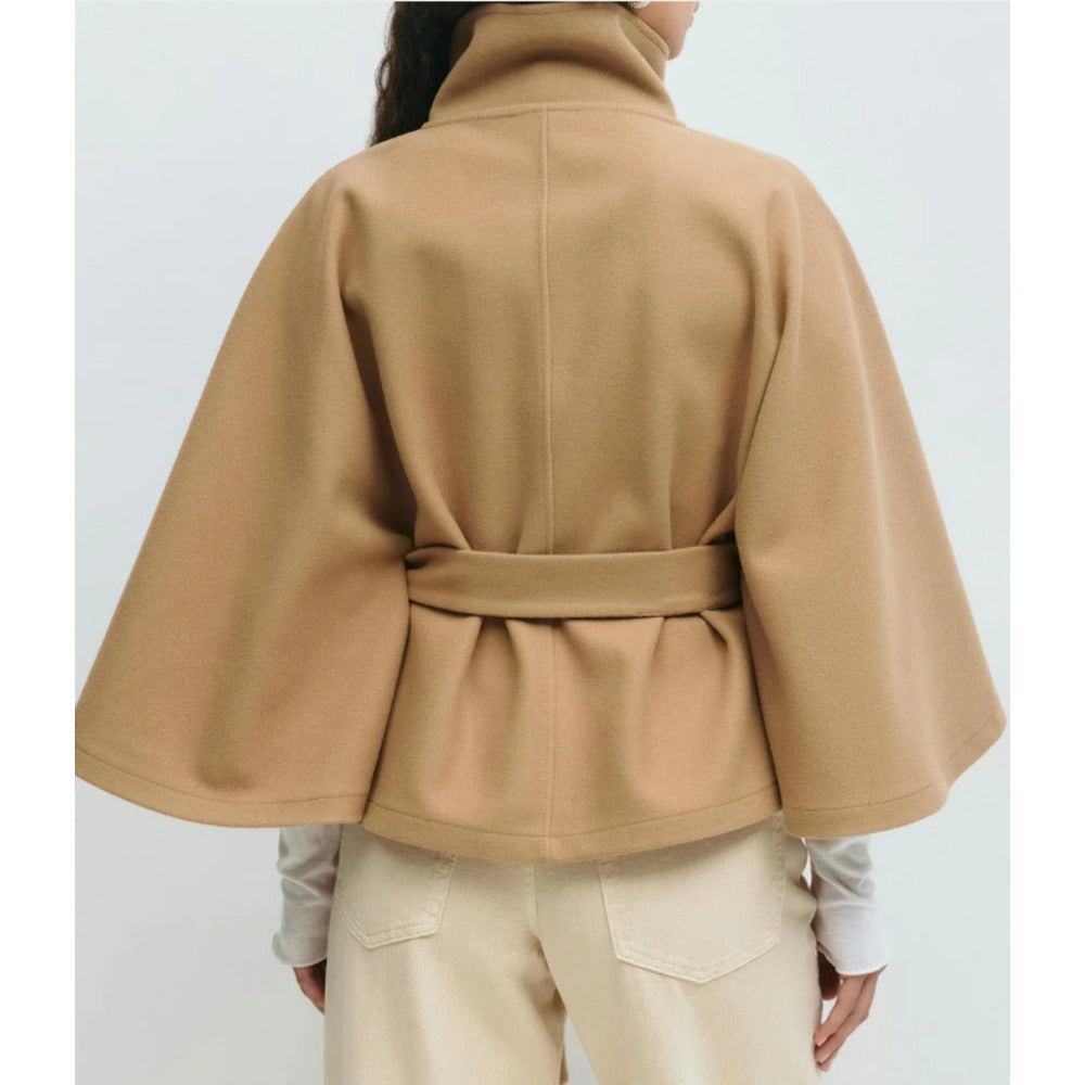 Charlotte Manteau Cape Femme – High Collar &amp; Adjustable Belt for Elegance and Winter Warmth