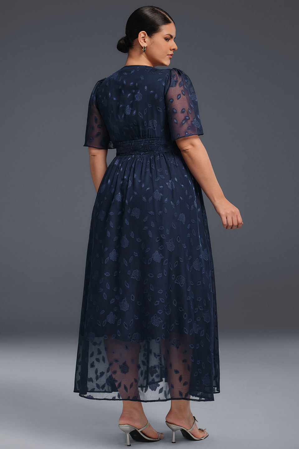 Plus size pleated maxi dress with high waist for women