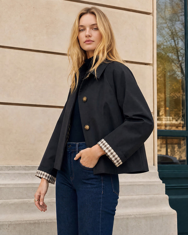 Cropped water-repellent trench jacket with check cuffs for women