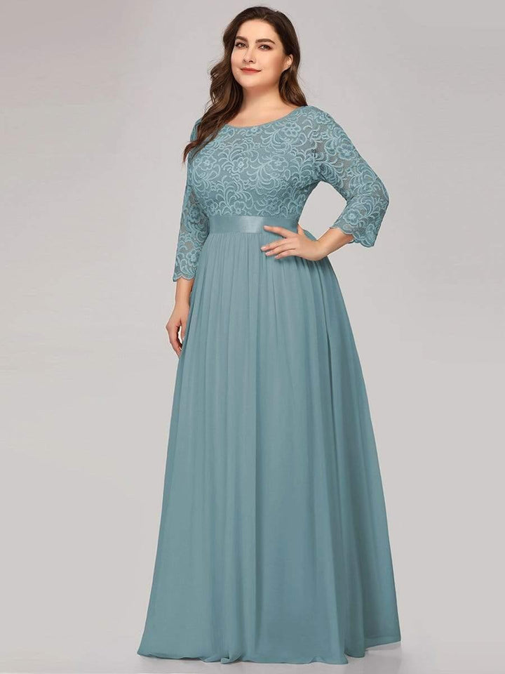Plus size sheer lace floor-length evening dress with half sleeves for women