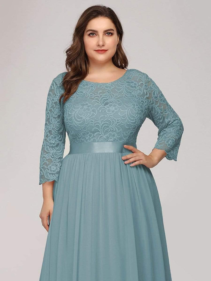 Plus size sheer lace floor-length evening dress with half sleeves for women