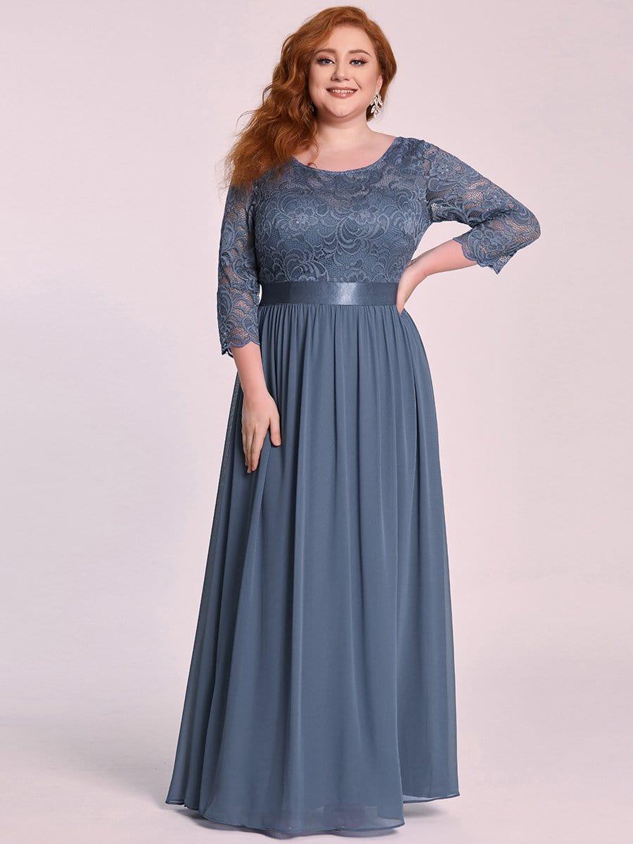 Plus size sheer lace floor-length evening dress with half sleeves for women