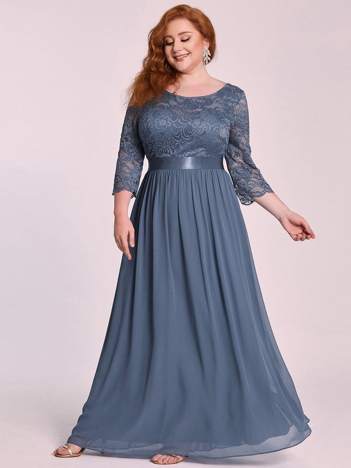 Plus size sheer lace floor-length evening dress with half sleeves for women