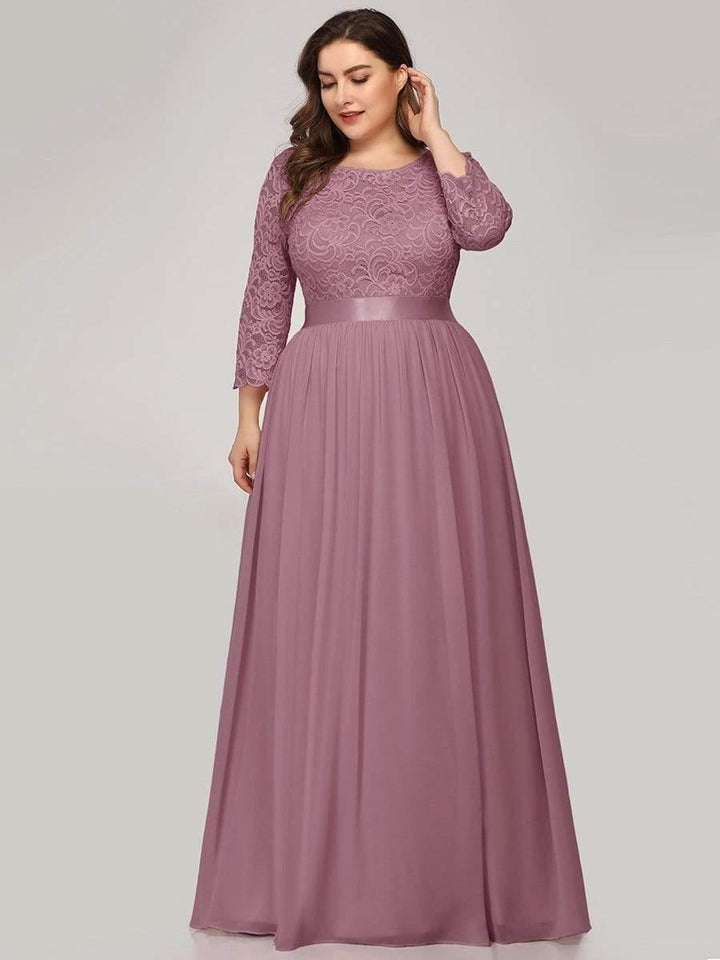 Plus size sheer lace floor-length evening dress with half sleeves for women