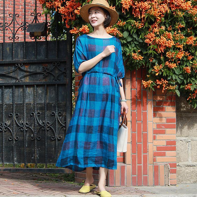 Plus size linen plaid midi dress with pleats and half sleeves for women