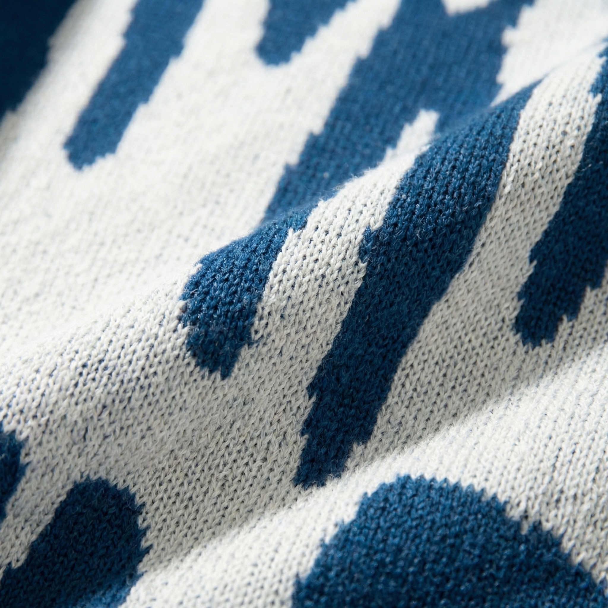 Men’s Knit Sweater – Crew Neck, Long Sleeve, Two-Tone Pattern