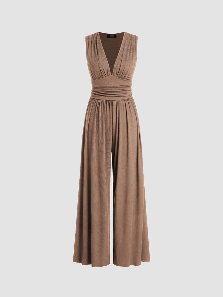 Sleeveless wide-leg jumpsuit with tailored fit for women