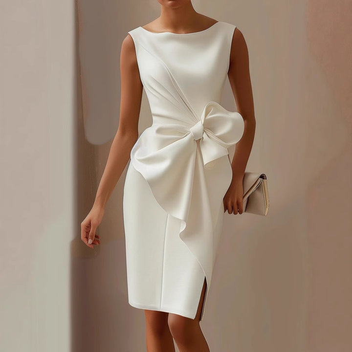 Sleeveless dress with oversized bow waist for women