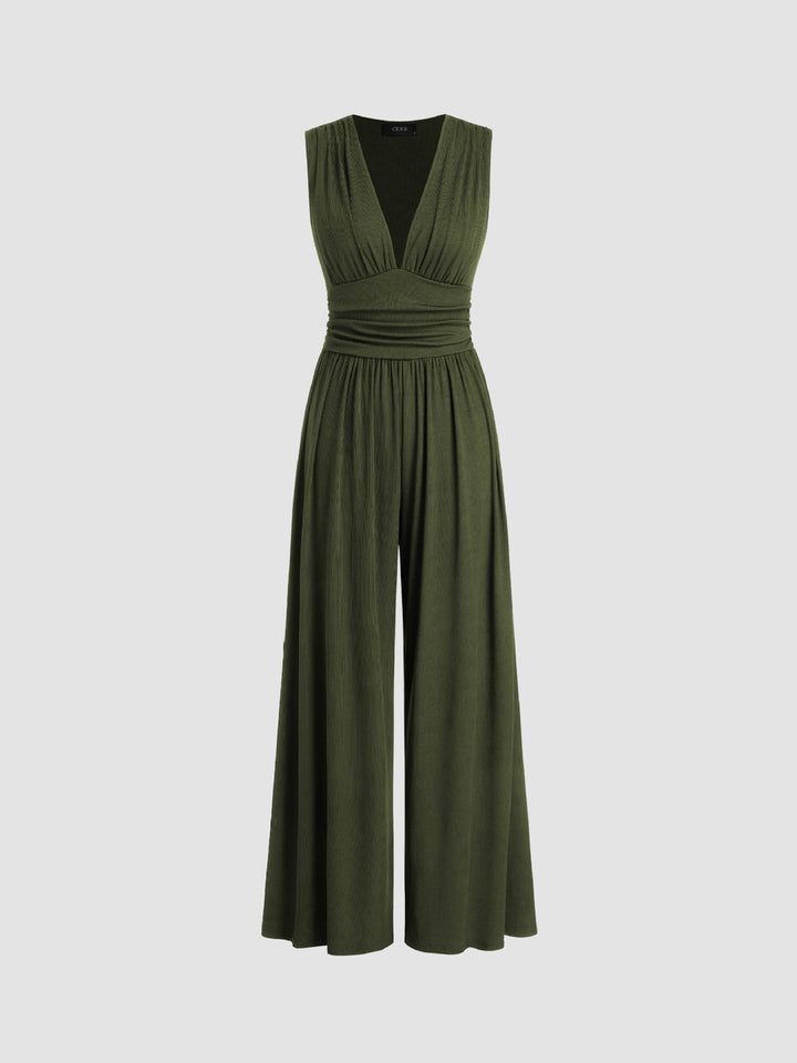 Sleeveless wide-leg jumpsuit with tailored fit for women