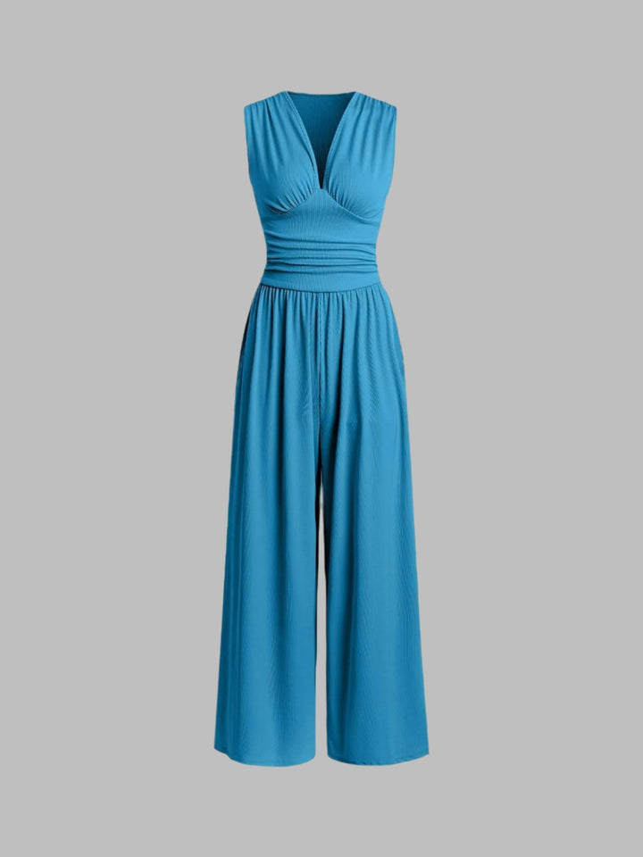 Sleeveless wide-leg jumpsuit with tailored fit for women