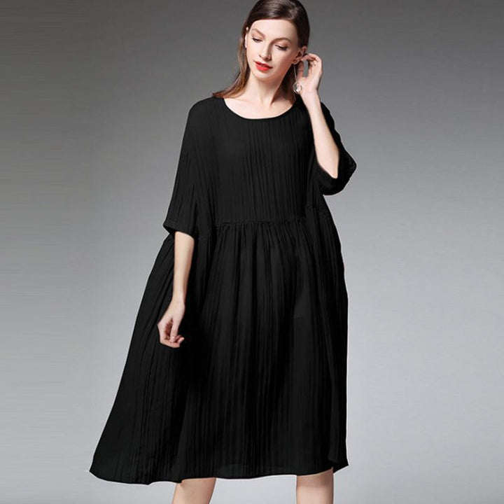 Plus size pleated midi dress with half sleeves for women