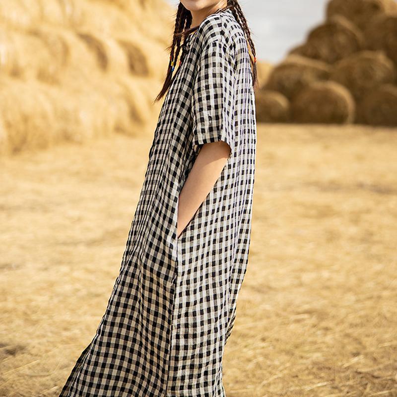Plus size plaid linen midi dress with patchwork pockets for women