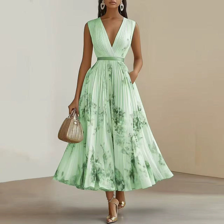 Pleated maxi dress with V-neck and waist tie for women