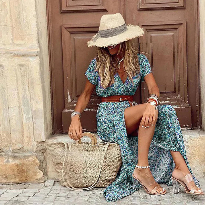 Boho maxi dress with V-neck, short sleeves and drawstring waist for women