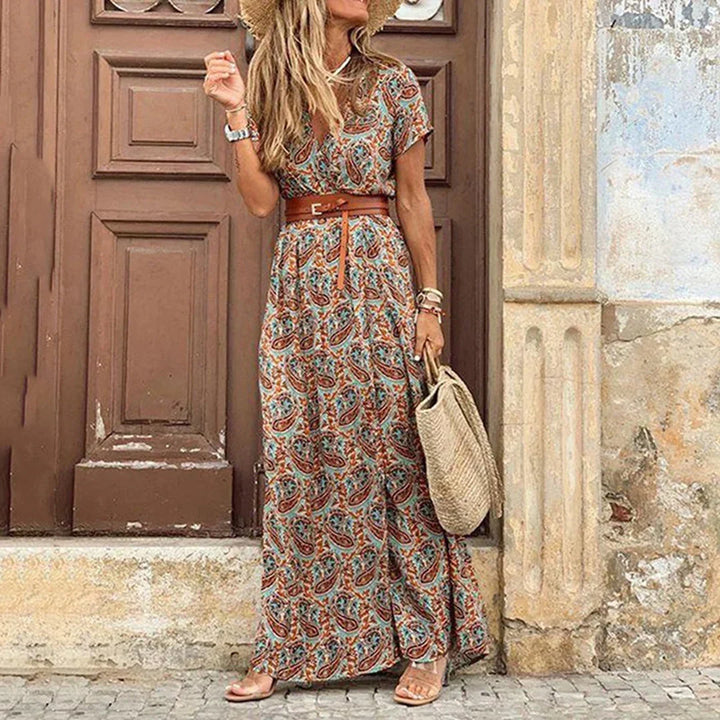 Boho maxi dress with V-neck, short sleeves and drawstring waist for women