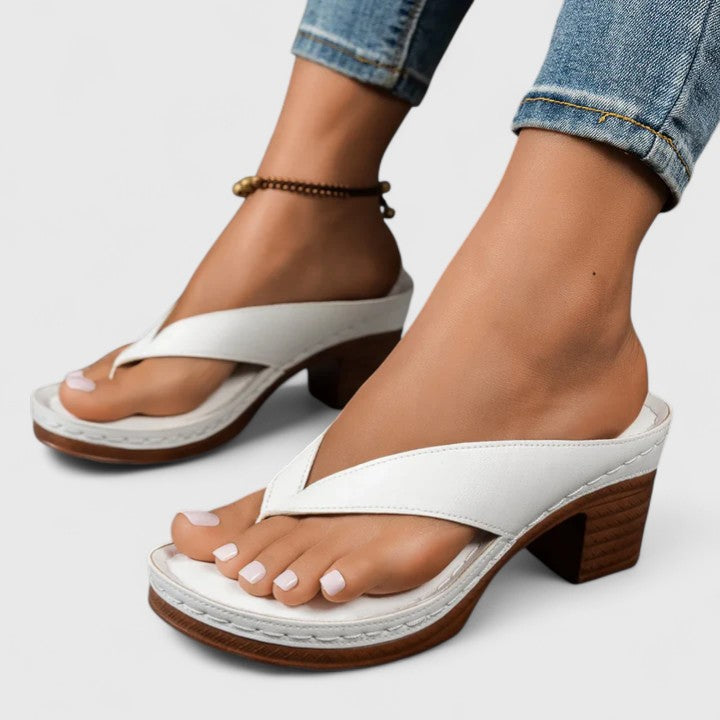 Block-heel toe-post sandals for women