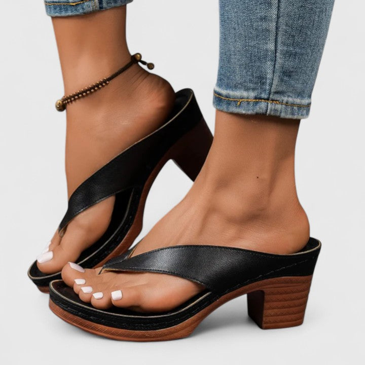 Block-heel toe-post sandals for women
