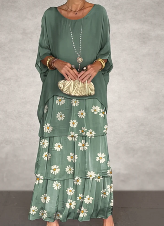 Flowing maxi dress with relaxed, forgiving fit for women