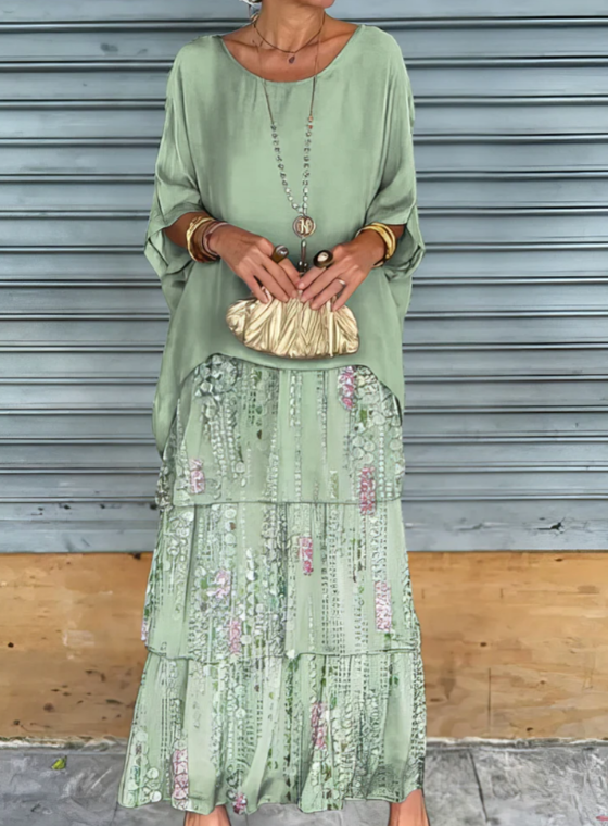 Flowing maxi dress with relaxed, forgiving fit for women