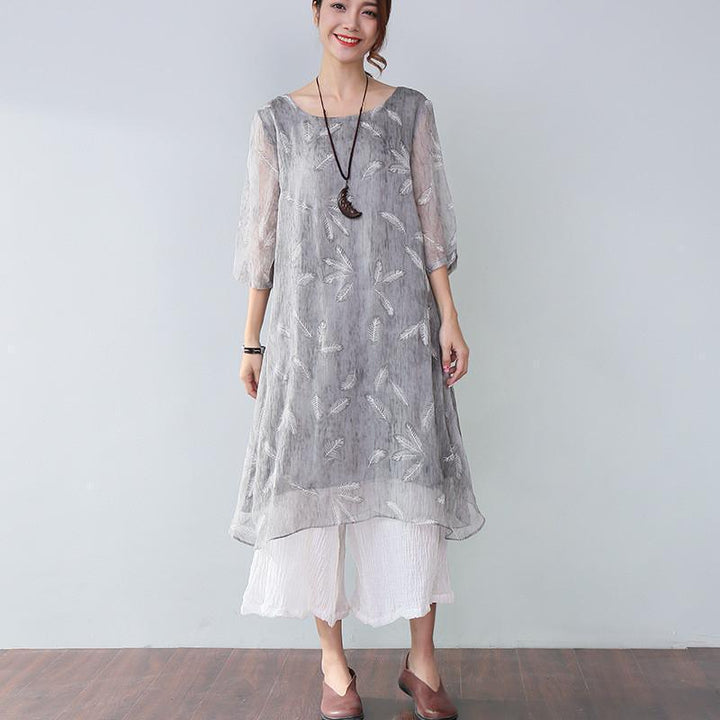 Plus size feather print linen blend dress with half sleeves for women