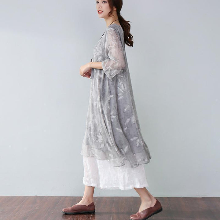 Plus size feather print linen blend dress with half sleeves for women