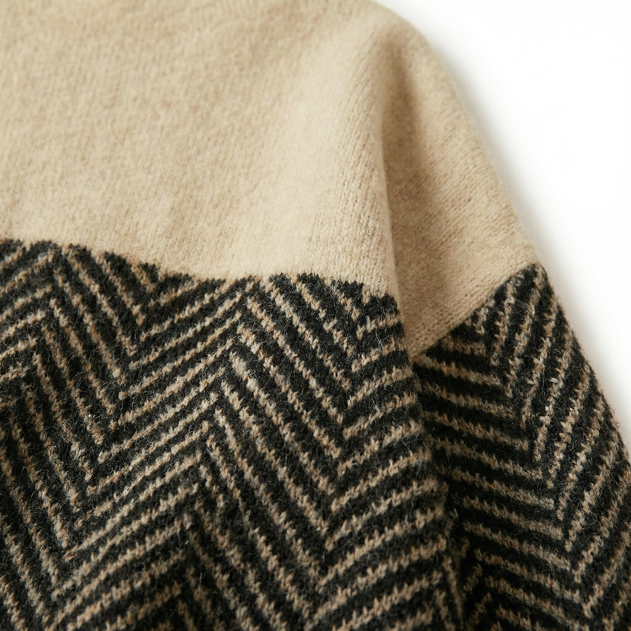 Women’s Long-Sleeve Sweater – High Neck, Patterned Knit