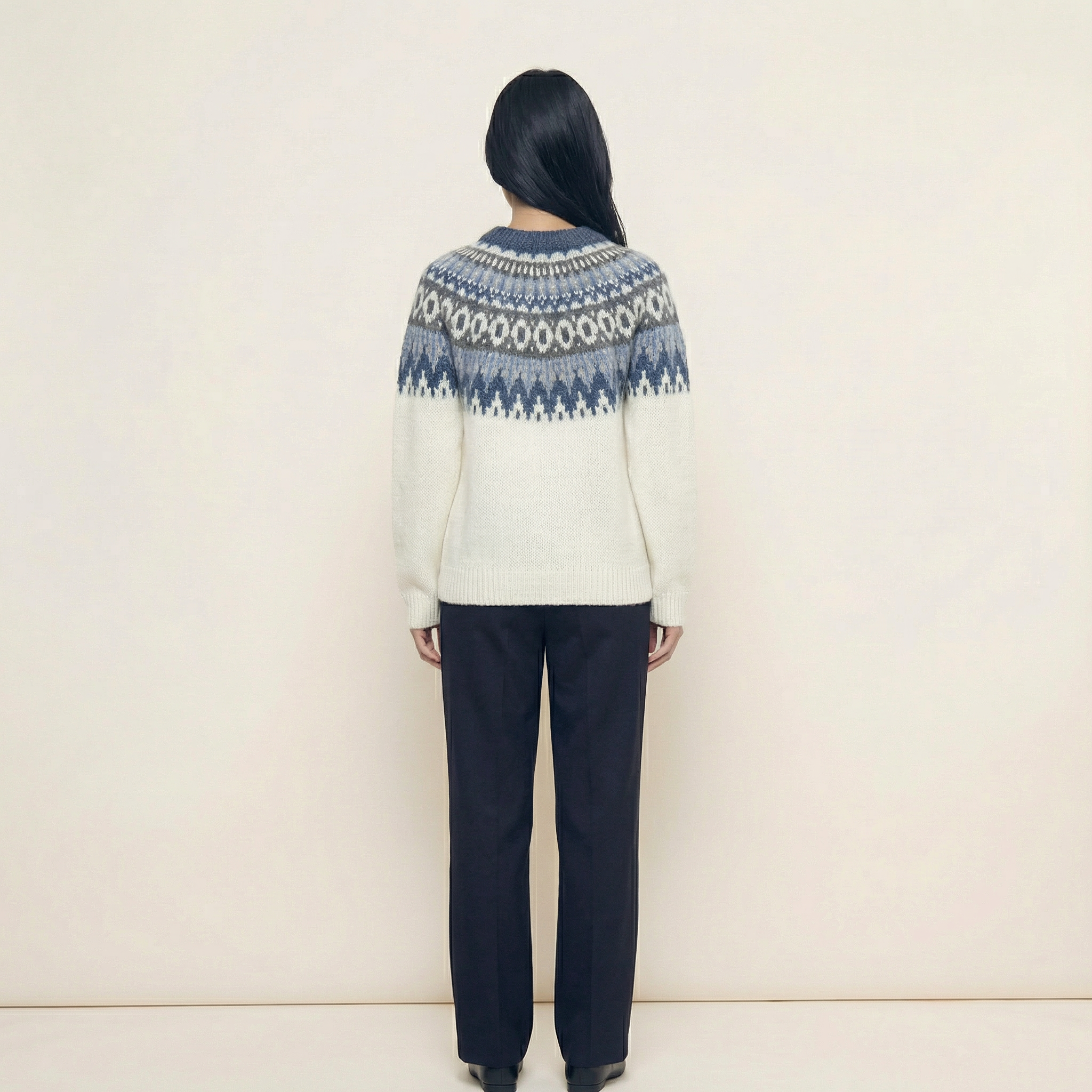 Women’s Knit Sweater – Crew Neck Patterned Design