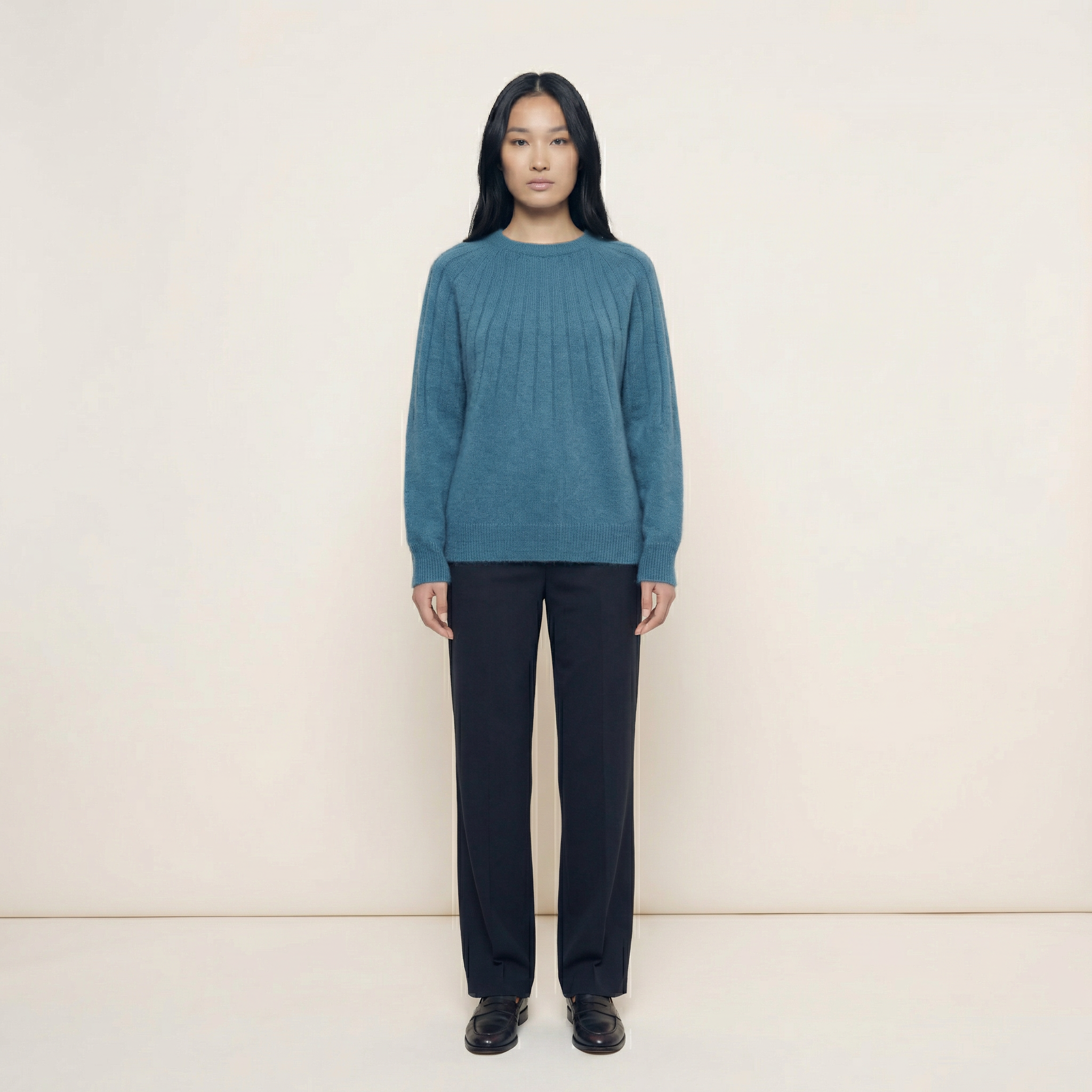 Women’s Knit Sweater – Round Neck Pullover