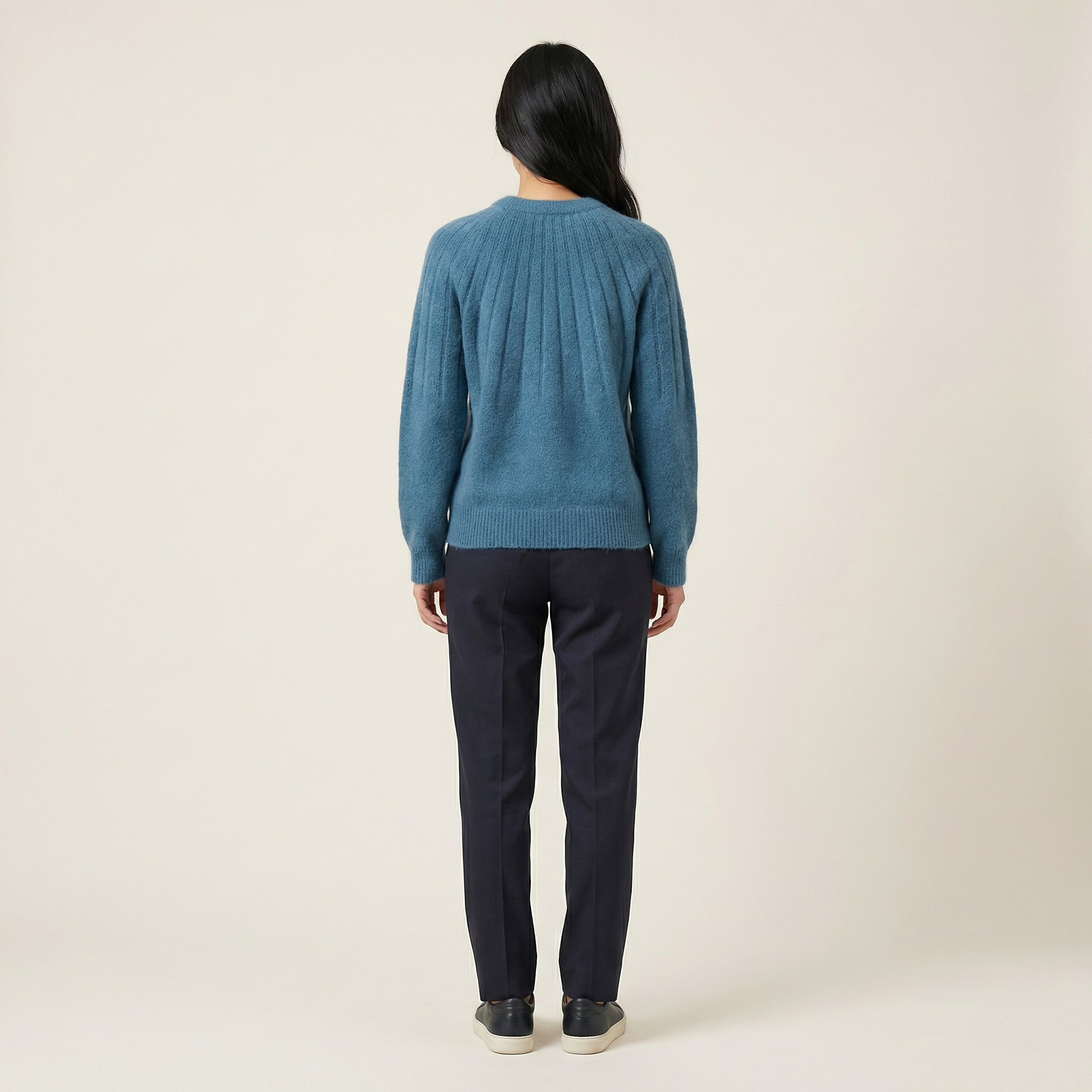 Women’s Knit Sweater – Round Neck Pullover