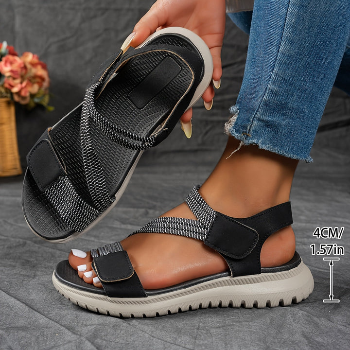 Lightweight comfort sandals with adjustable straps for women