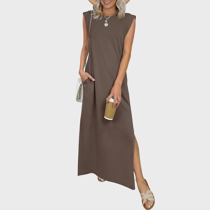 Sleeveless crew neck maxi dress with side pockets and slits for women