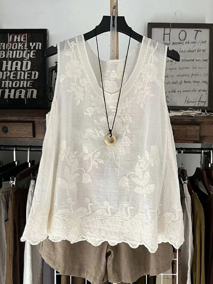 Floral lace sleeveless tank top with scalloped hem for women