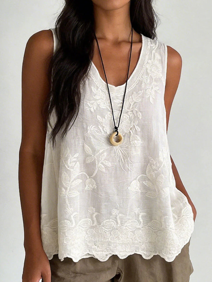 Floral lace sleeveless tank top with scalloped hem for women