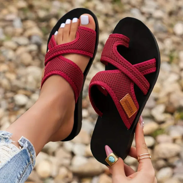 Orthopaedic summer sandals with cushioned sole for women