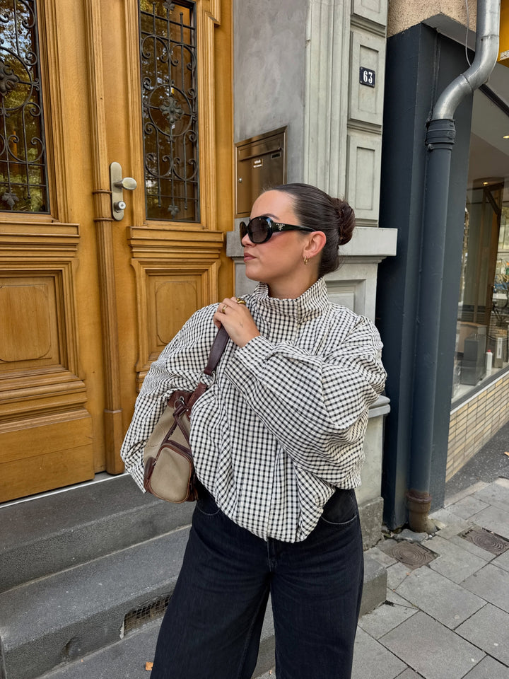 Lightweight plaid button-front jacket for women