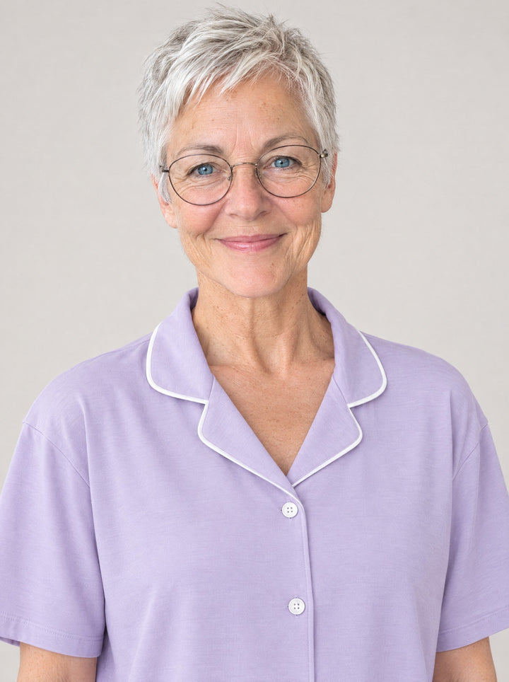 Notch collar short pyjama set, close-up of the collar and buttons